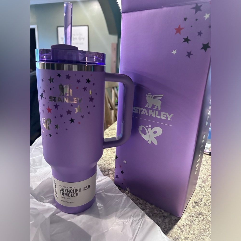 Olivia Rodrigo Stanley cup! 💜🌸